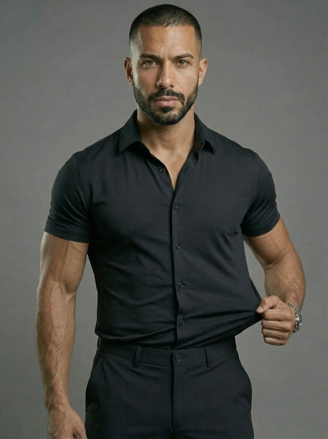 Camisa de vestir de manga corta estilo muscle fit, elástica